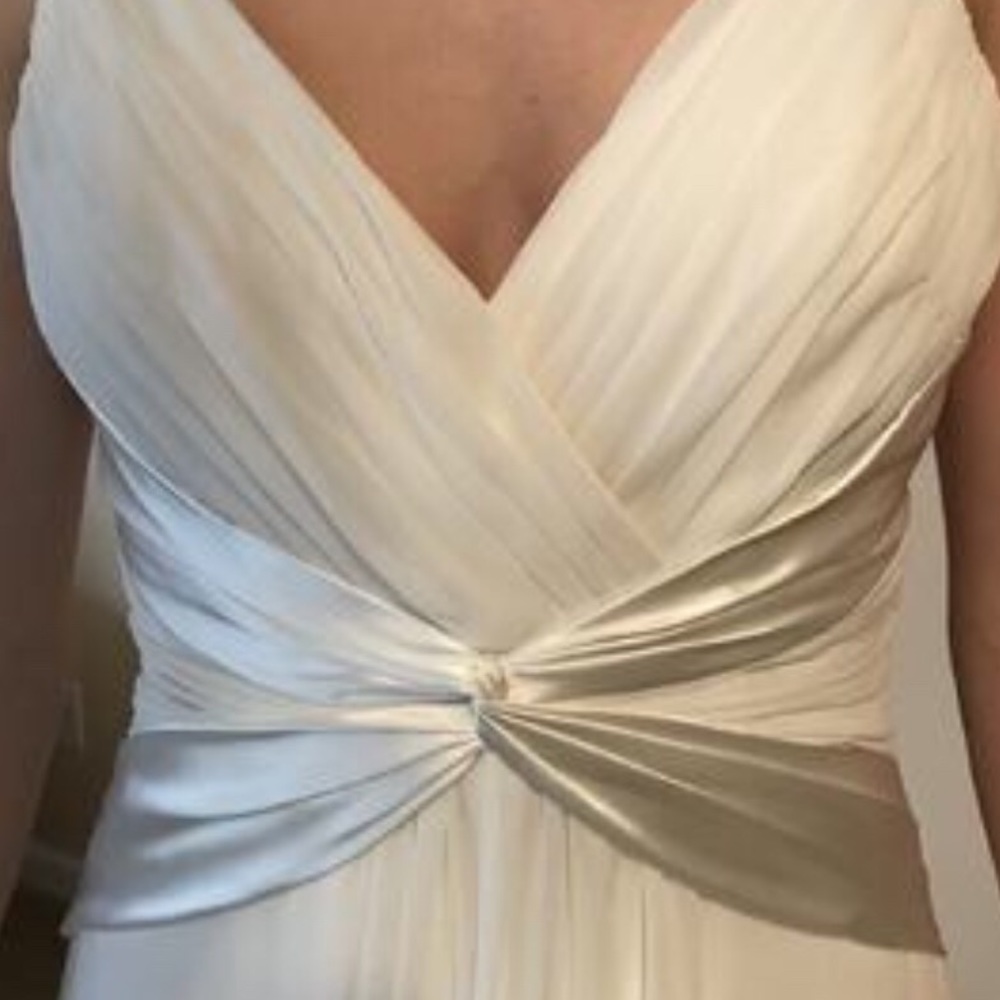 NWT Wedding gown David's Bridal New w/tags size 4 - Picture 1 of 7